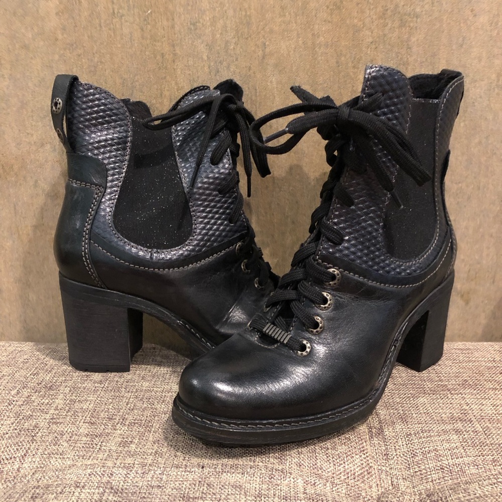 Black Lace Up ankle Boots with Chunky Heel